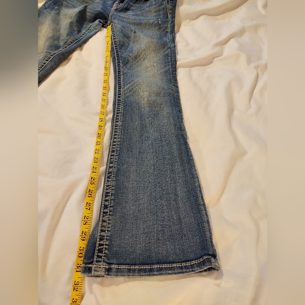 Miss Me Low Rise Edgy Boot Cut Jeans with Embellished Pockets - Picture 5 of 7